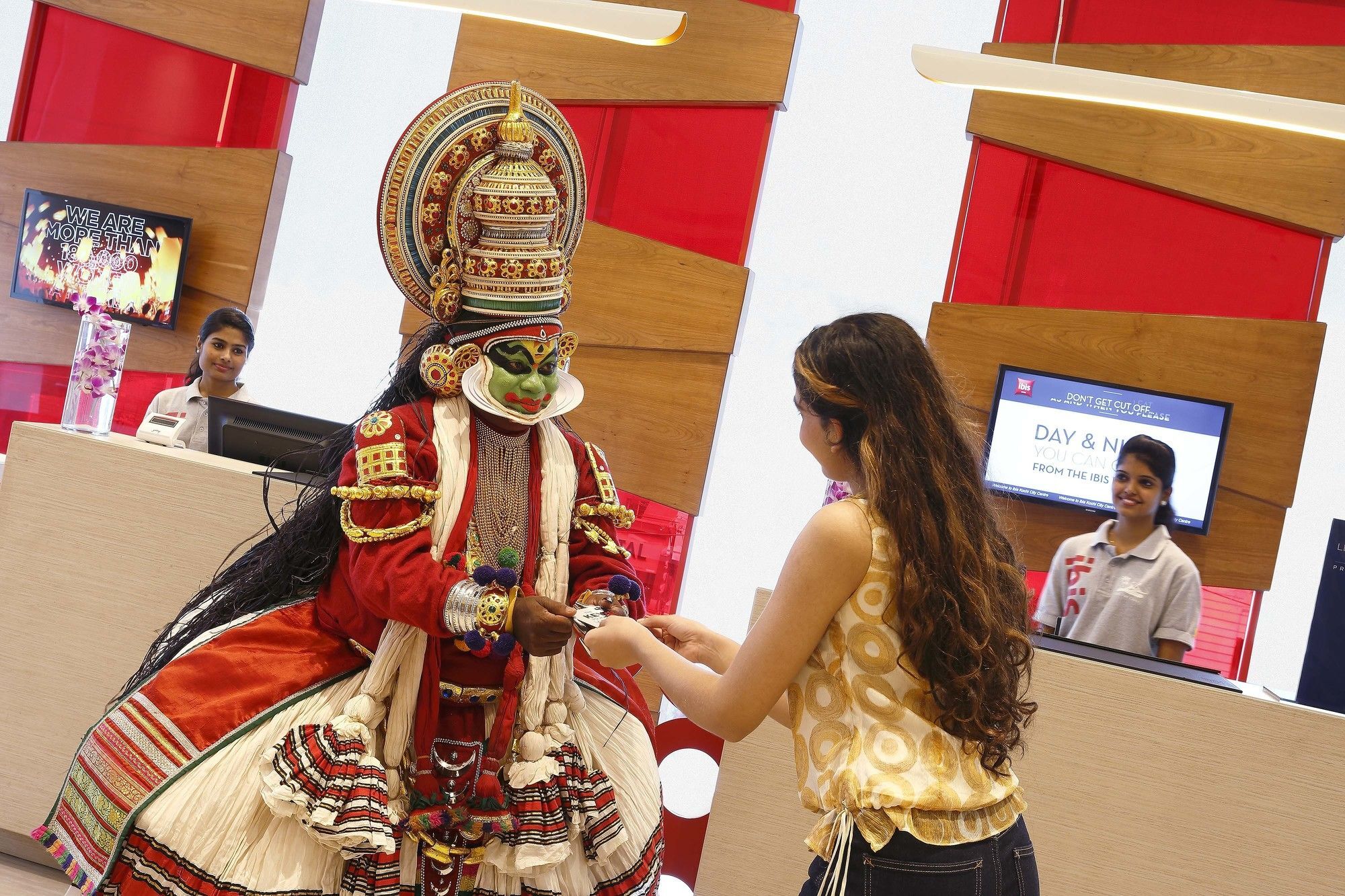 Ibis Kochi City Centre - An Accor Brand Экстерьер фото